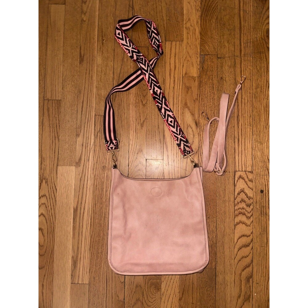 “Guitar” strap boho crossbody Bag